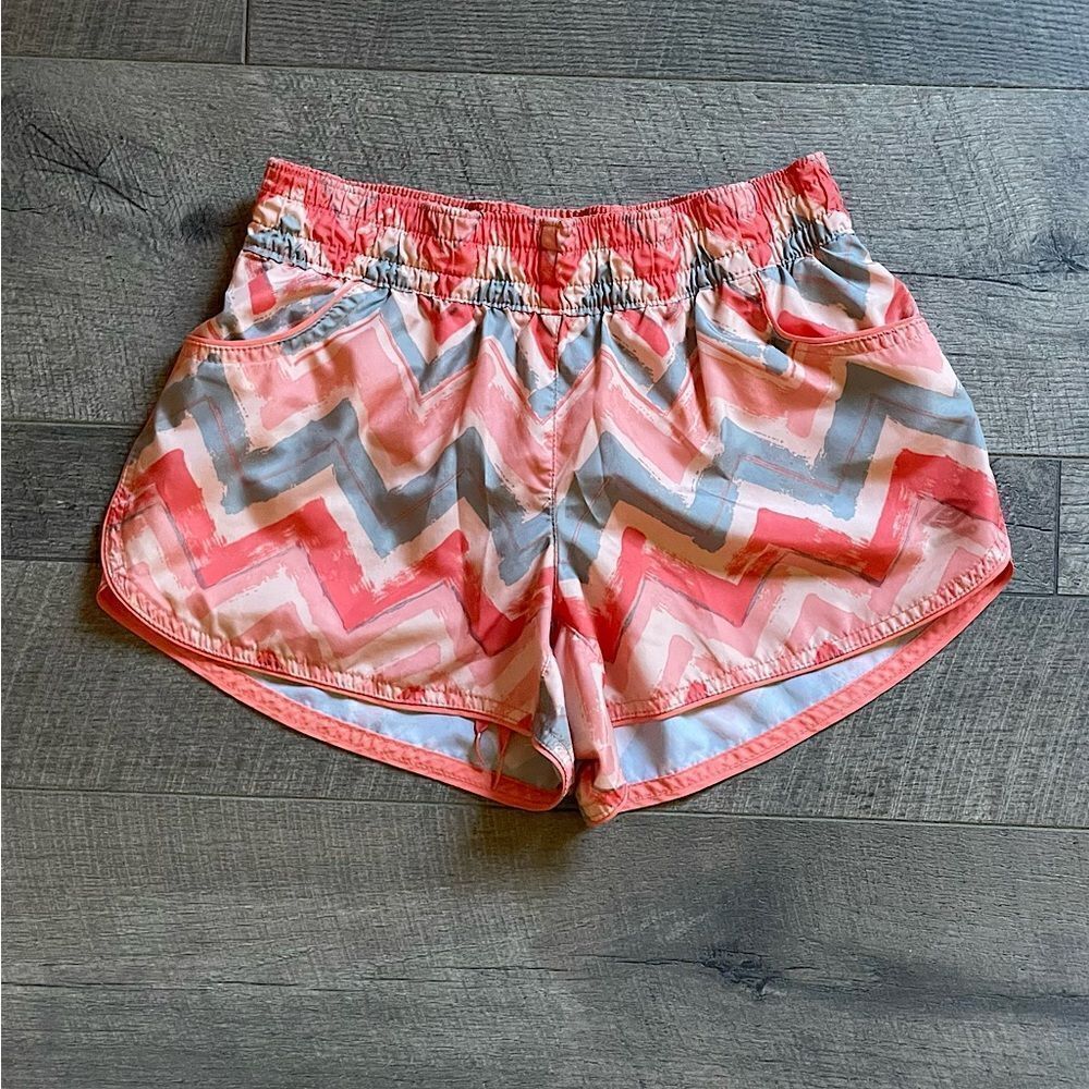 Women’s, Umbro, Peach, Lined, Adjustable, Active Shorts. Size Small.